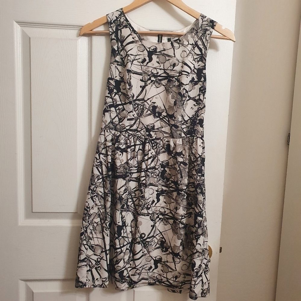 Kensie Black & White Abstract A Line Dress